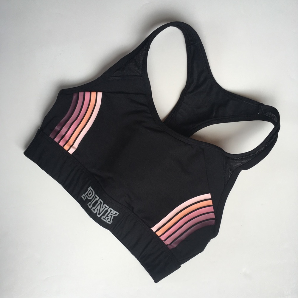 VS Pink Ultimate Lightly Lined Sports Bra